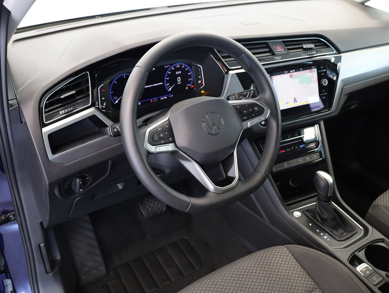 Volkswagen Touran Friends TDI DSG — photo 13