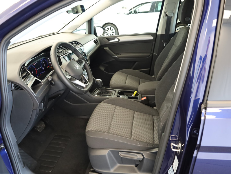 Volkswagen Touran Friends TDI DSG — photo 12