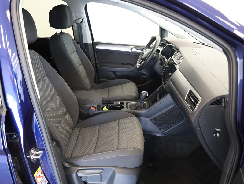 Volkswagen Touran Friends TDI DSG — photo 9