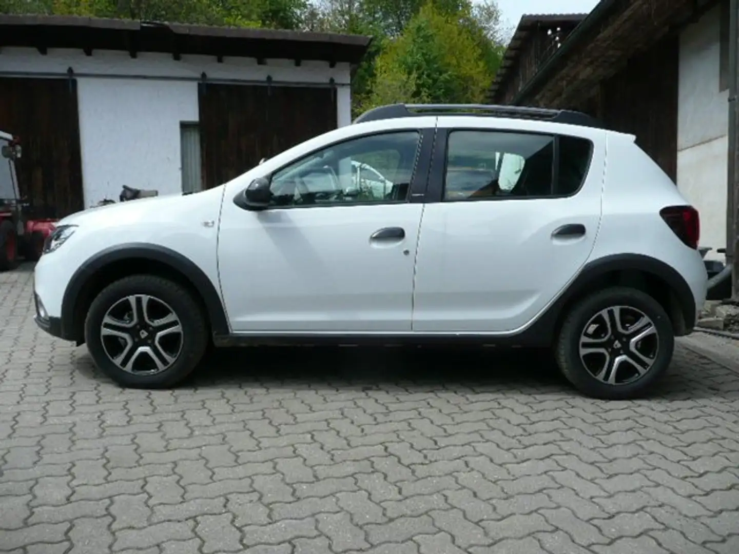 Dacia Sandero Sandero Stepway TCe 90 Celebration 8fach bereift Blanc - 2