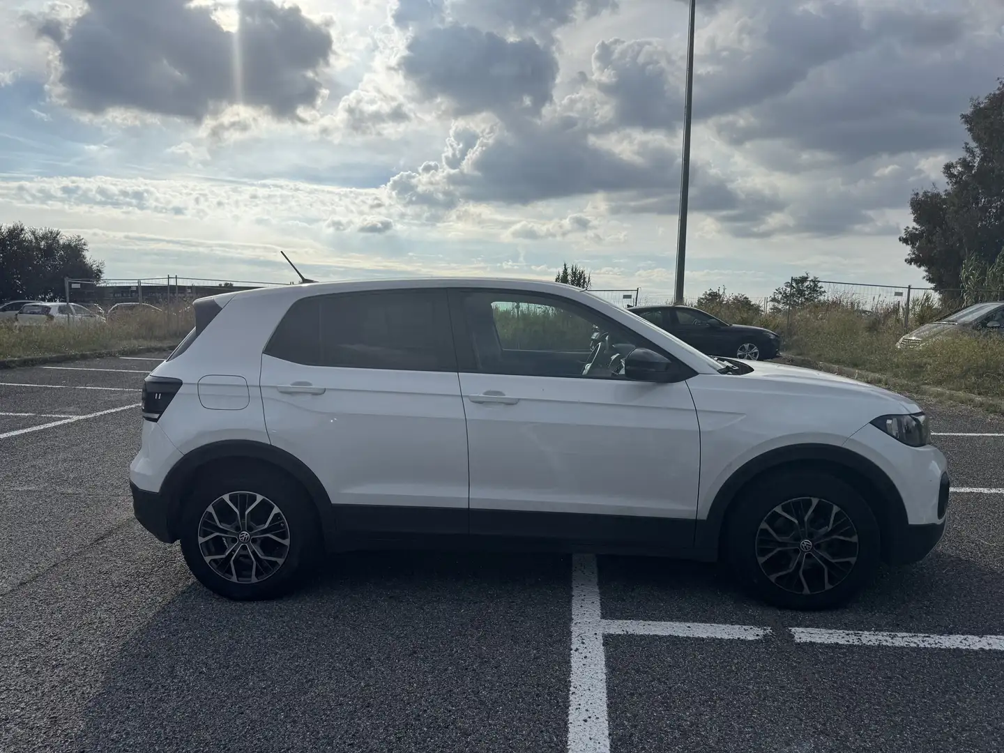 Volkswagen T-Cross 1.6 tdi Urban 95cv - 2