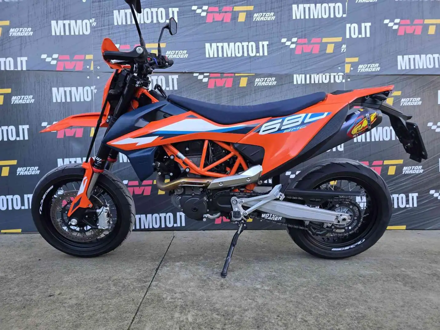 KTM 690 SMC R FMF Video 360 Arancione - 2