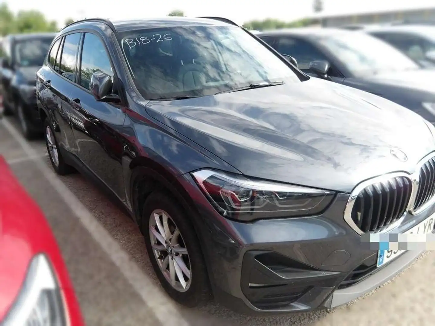 BMW X1 sDrive 18dA Corporate Gris - 2