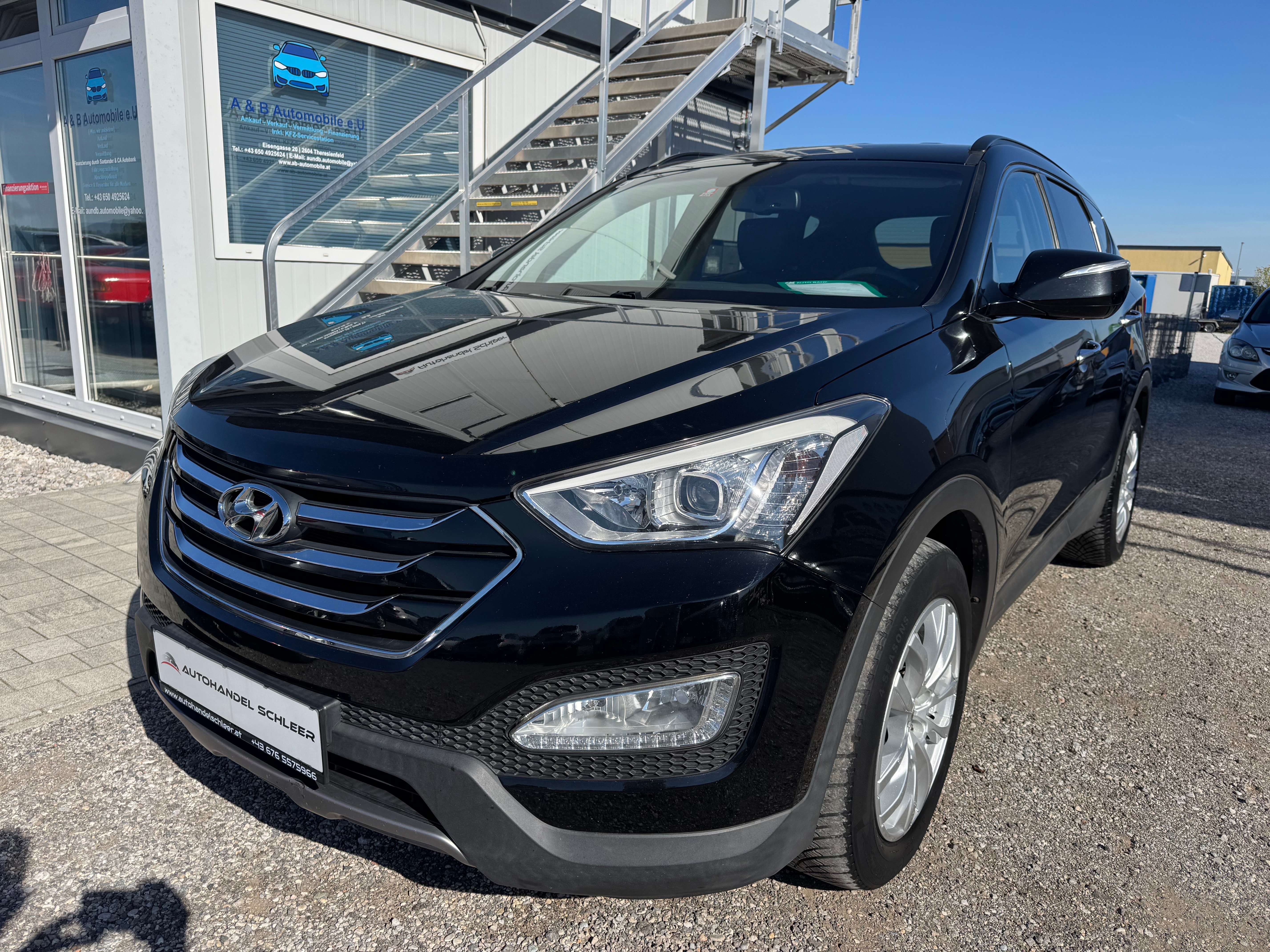 Hyundai SANTA FE