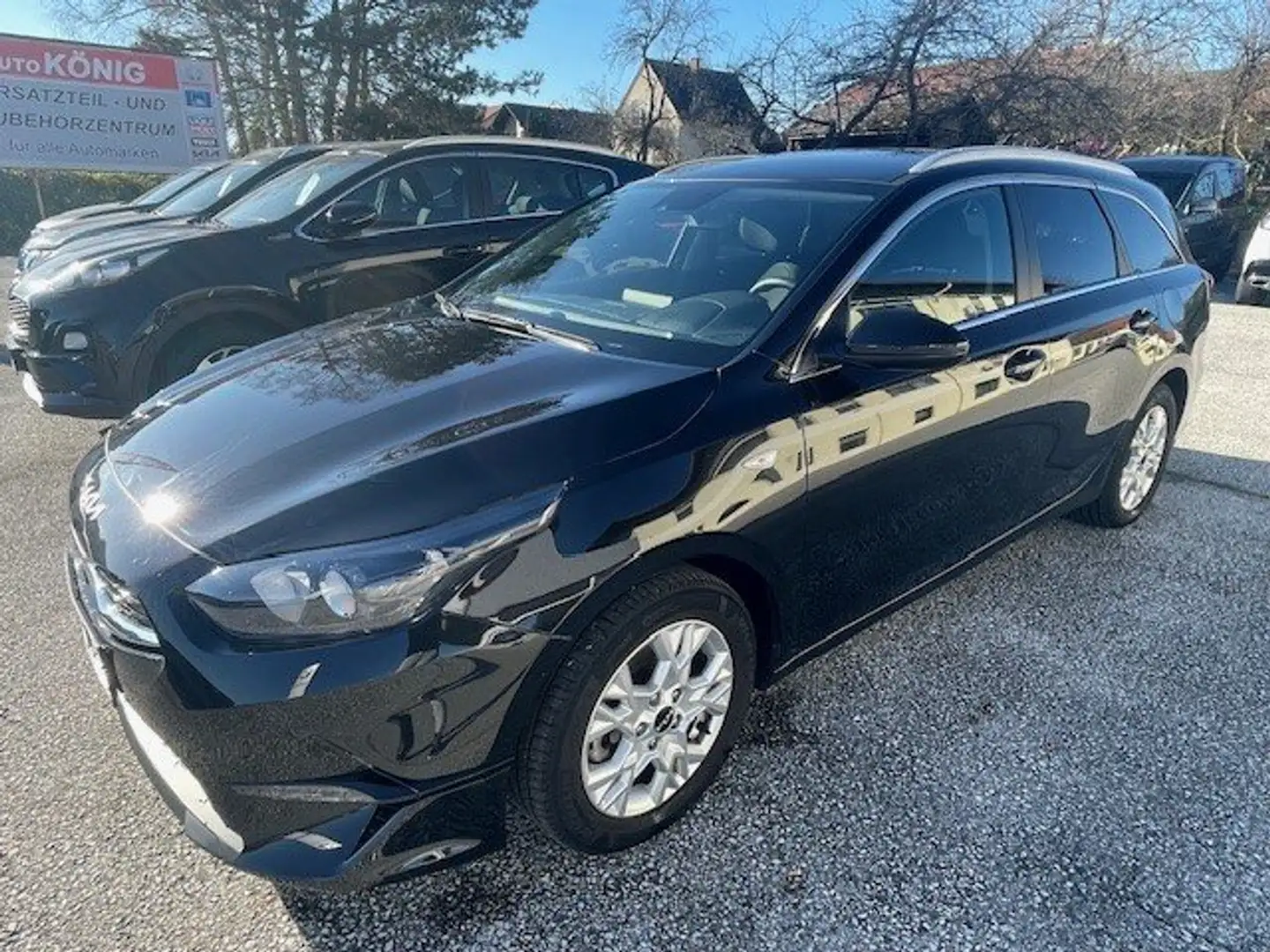 Kia Ceed SW / cee'd SW 1,6 CRDi SCR ISG Silber 48V Noir - 1