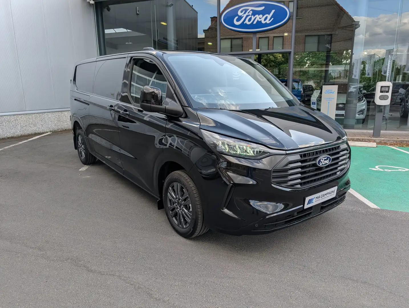 Ford Transit Custom Limited 320L 2.0TDCi 170pk A8 automaat Zwart - 1