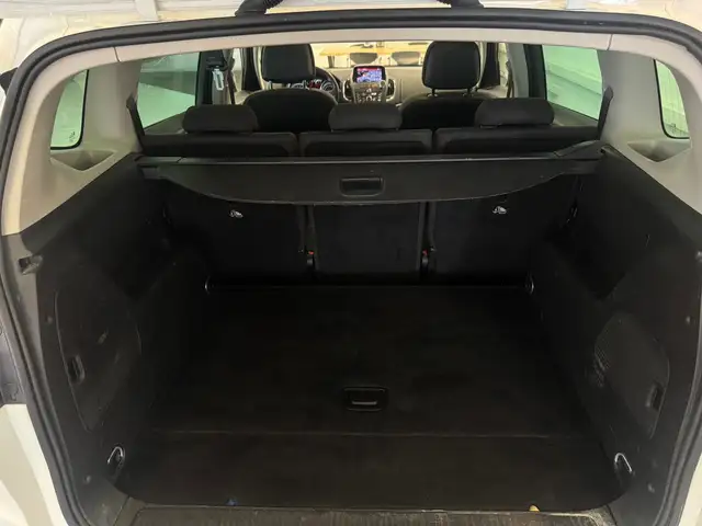 Opel Zafira view 13