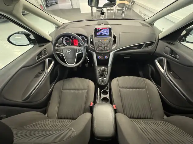 Opel Zafira view 10