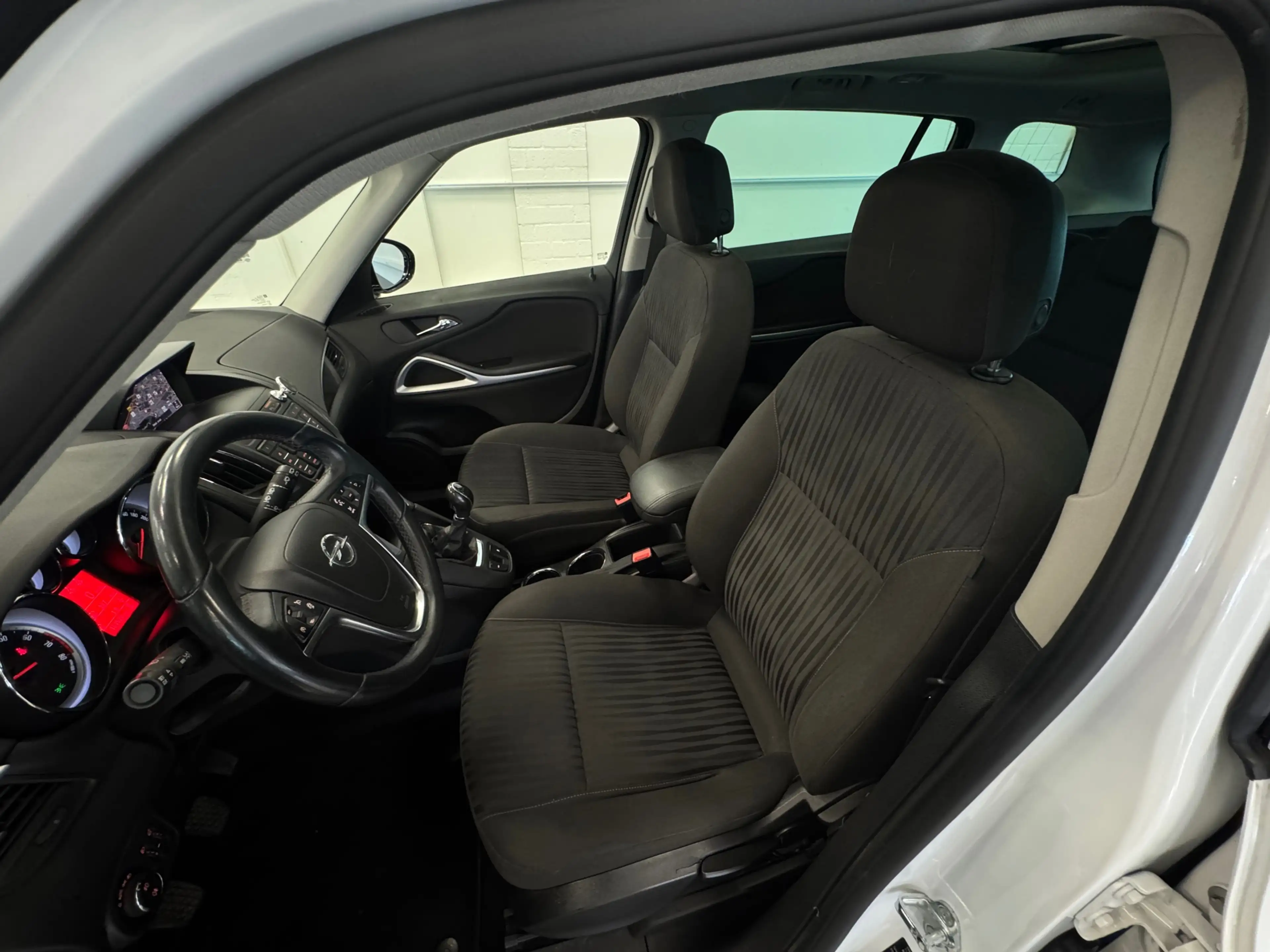 Opel Zafira Tourer 1.4 Business+ Panoramadak Navi Trekhaak Parkeerhul — photo 9