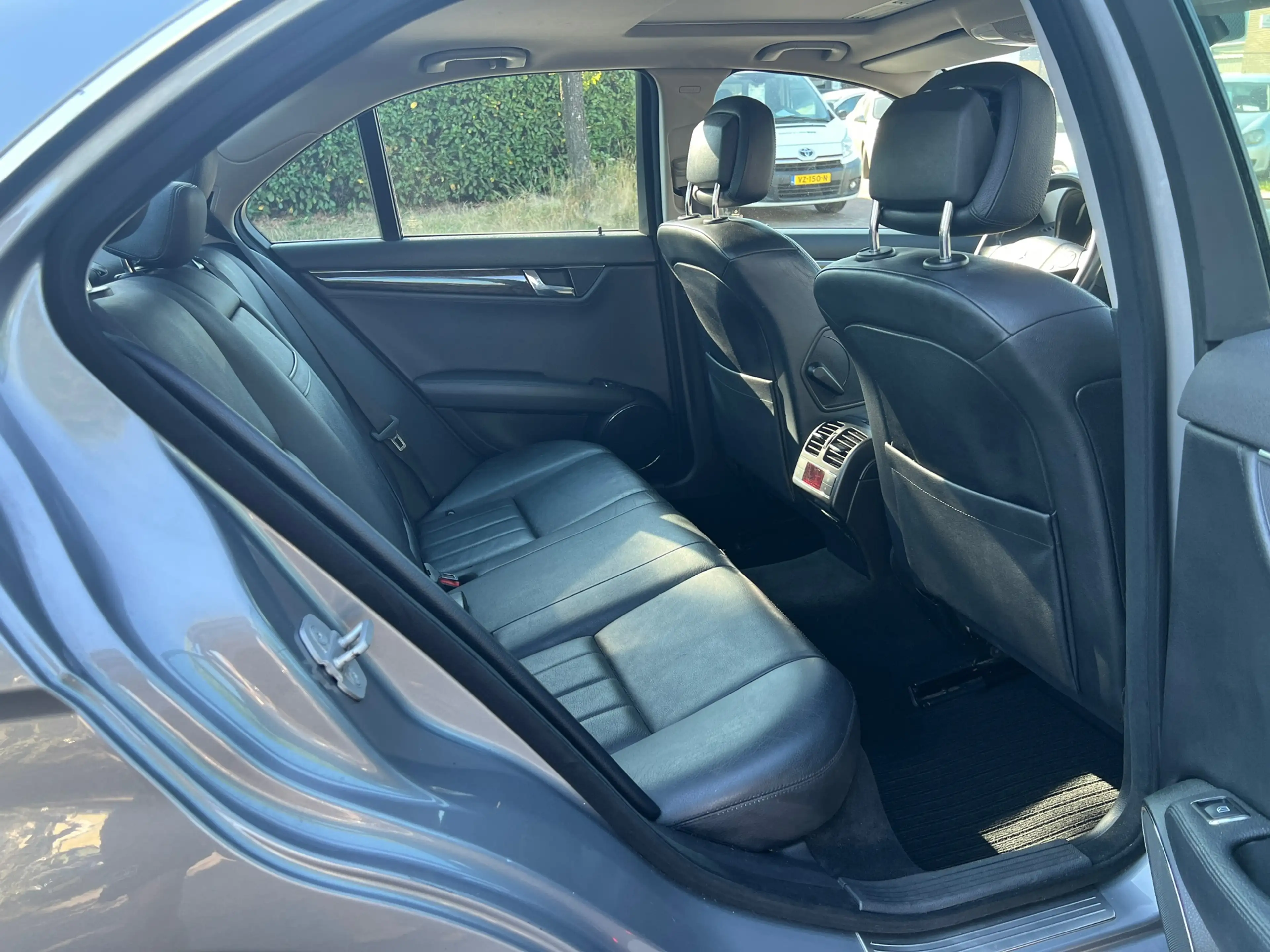 Mercedes-Benz C 350 Elegance *RIJKLAAR| +Nwe APK — photo 9