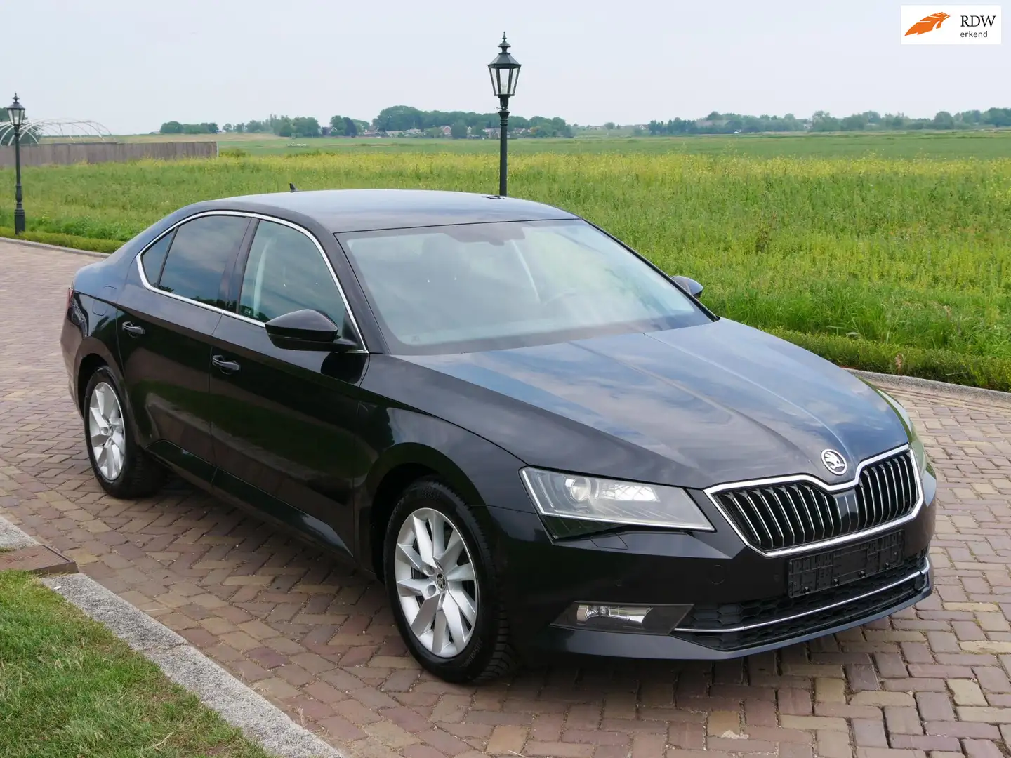 Skoda Superb 1.6 TDI Ambition AUT SEDAN LED CANTON Fekete - 1