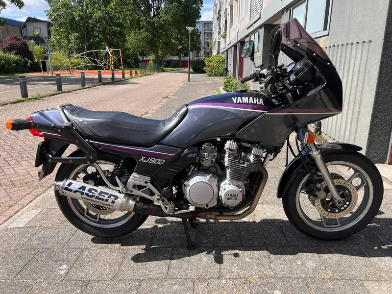 Yamaha XJ 900