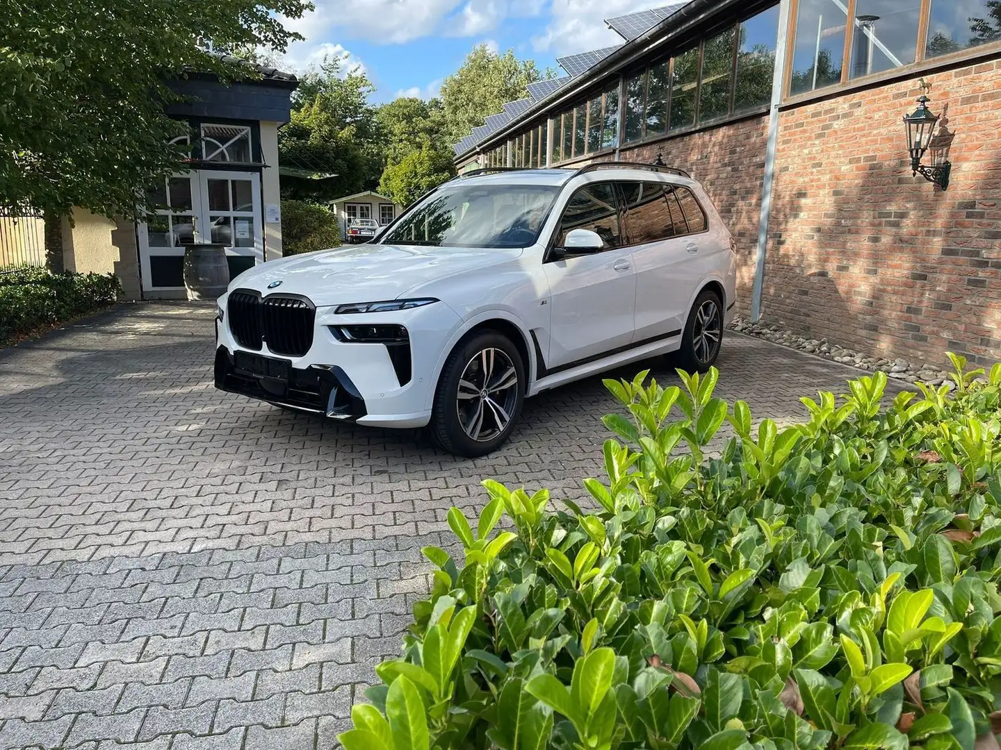 BMW X7 xDrive 40 i M Sport Apple Multi Navi Android Weiß - 1
