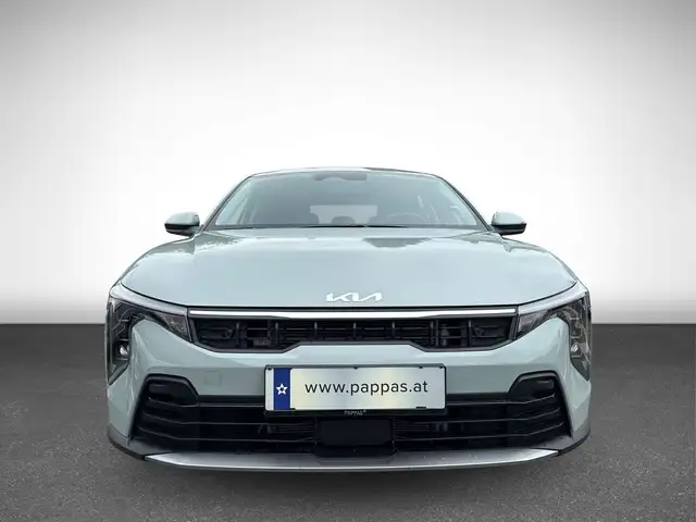 Kia K4 view 4