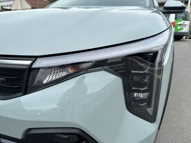 Kia K4 view 14