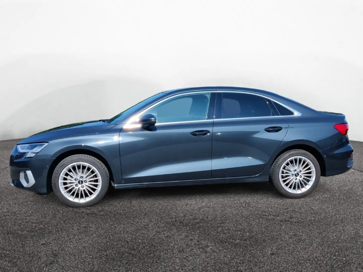 Audi A3 Limo 35 TFSI advanced SmartInter Sitzhzg Grau - 2