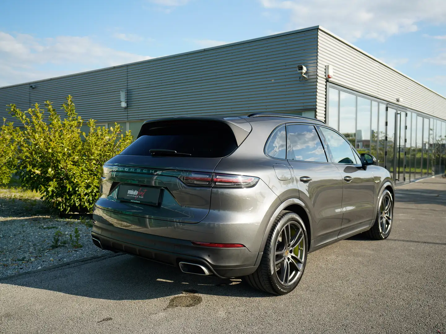 Porsche Cayenne E-Hybrid*Eintausch*Finanzierug* Grey - 2