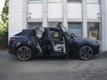 E-Hybrid Coupé SPORTDESIGN-SPORTABGAS-22CLASSIC-LEDER KREIDE
