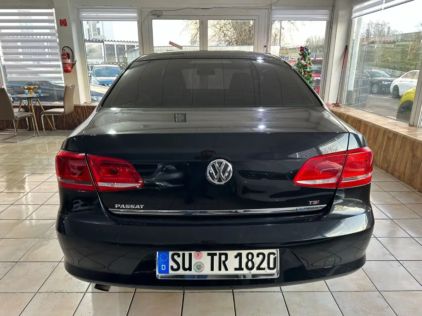 Volkswagen Passat Lim. 1.4 Trendline BlueMotion Automatik Noir - 1