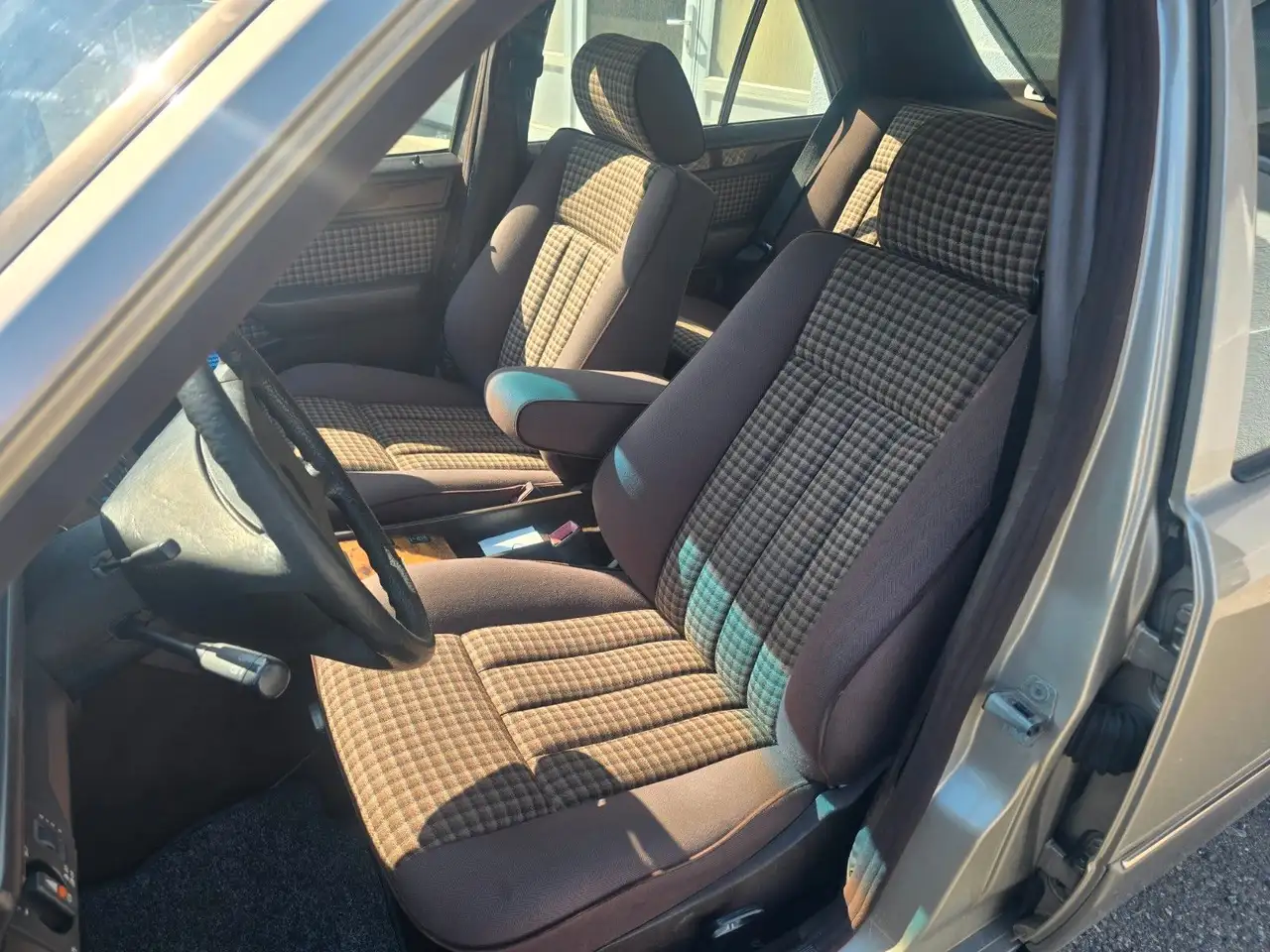 Mercedes-Benz 230 *Automatik*Klima*el. Heckrollo*HU neu, foto 11