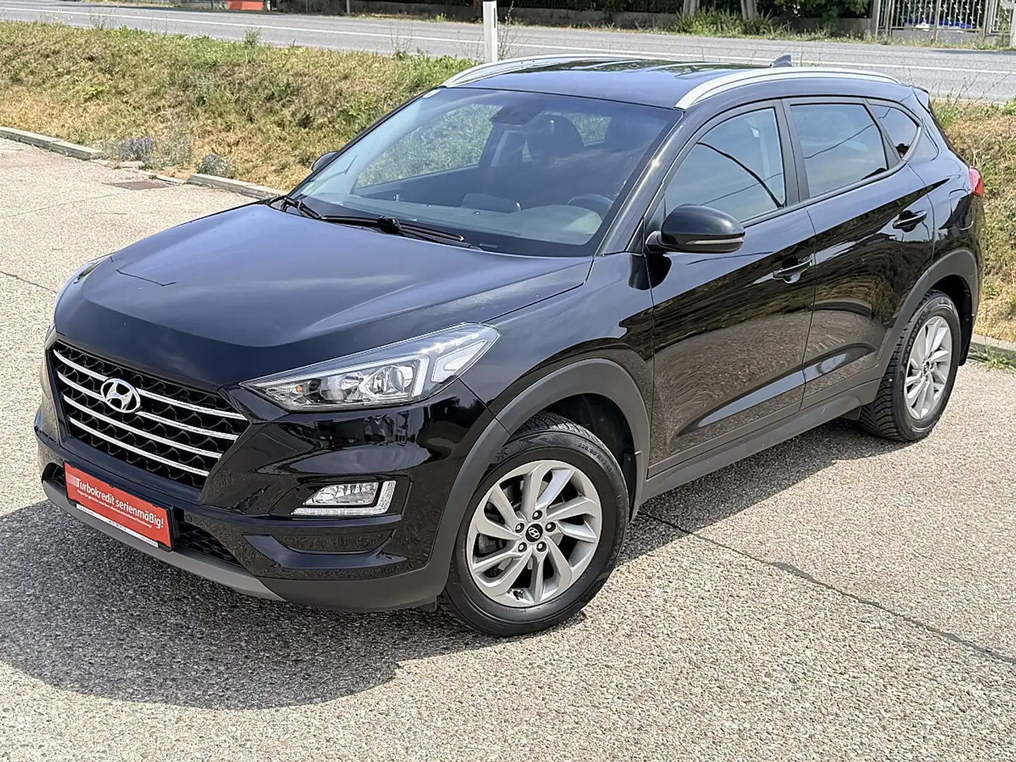Hyundai TUCSON Tucson 1,6 CRDI Aut. *Sehr gepflegt* Schwarz - 1