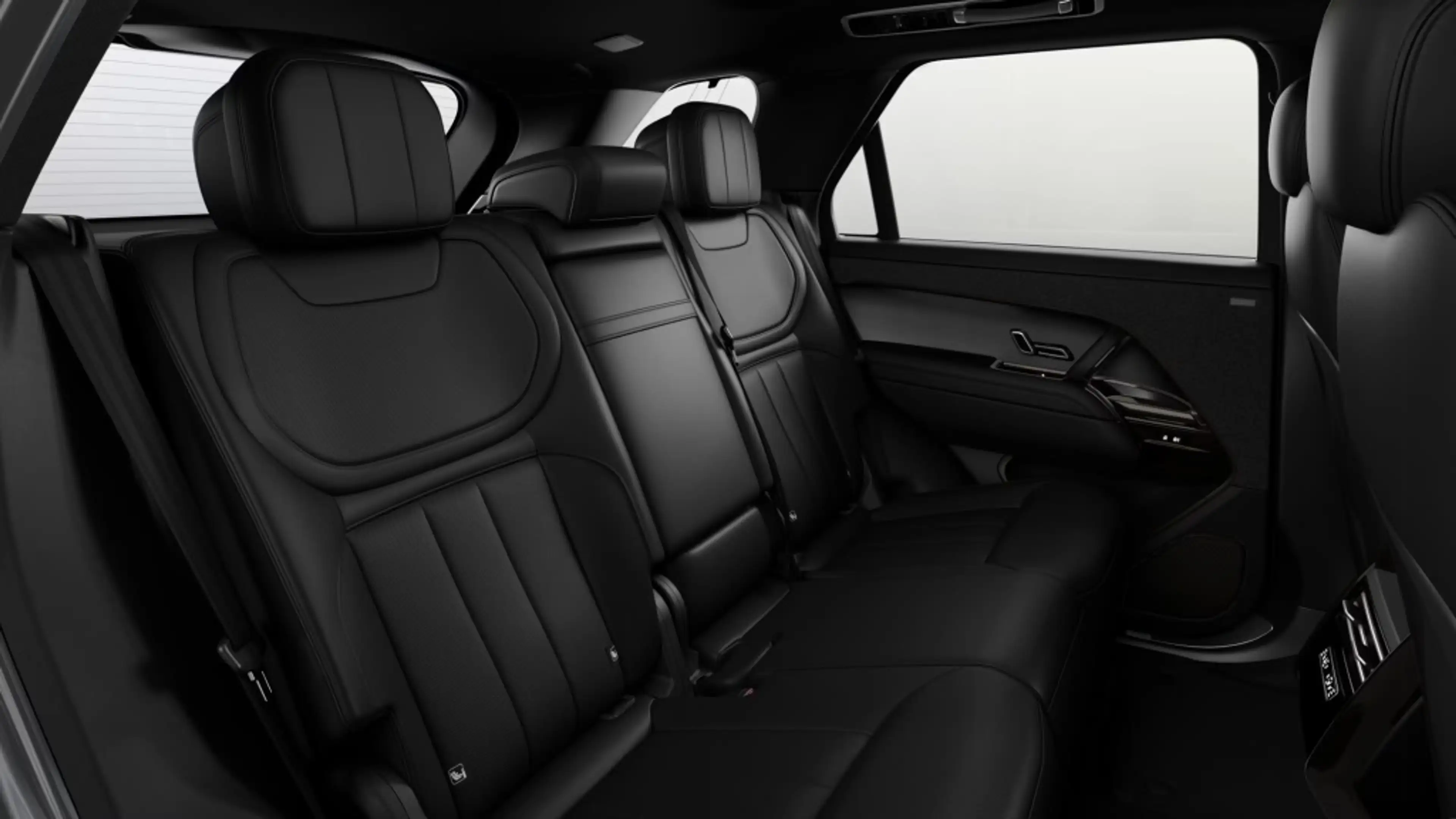 Land Rover Range Rover Sport P460e AWD PHEV Momentum Edition — photo 5