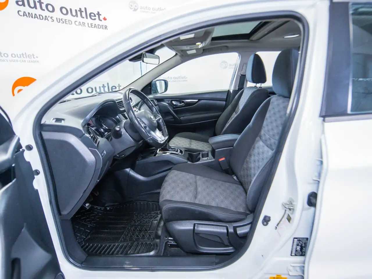 Nissan Qashqai снимка Nissan Qashqai
