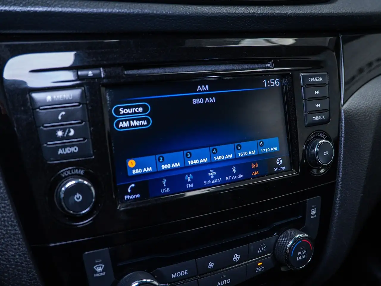 Nissan Qashqai снимка Nissan Qashqai