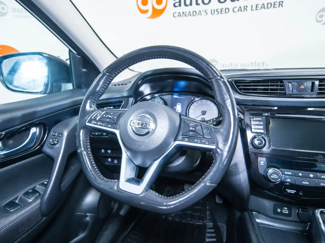 Nissan Qashqai снимка Nissan Qashqai