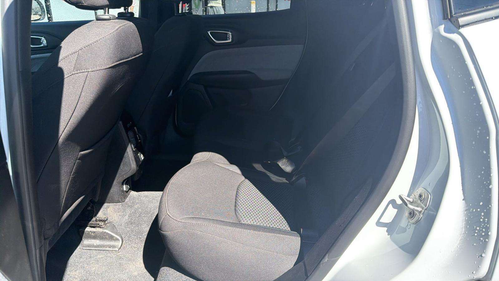 2025 Jeep Compass — view 8