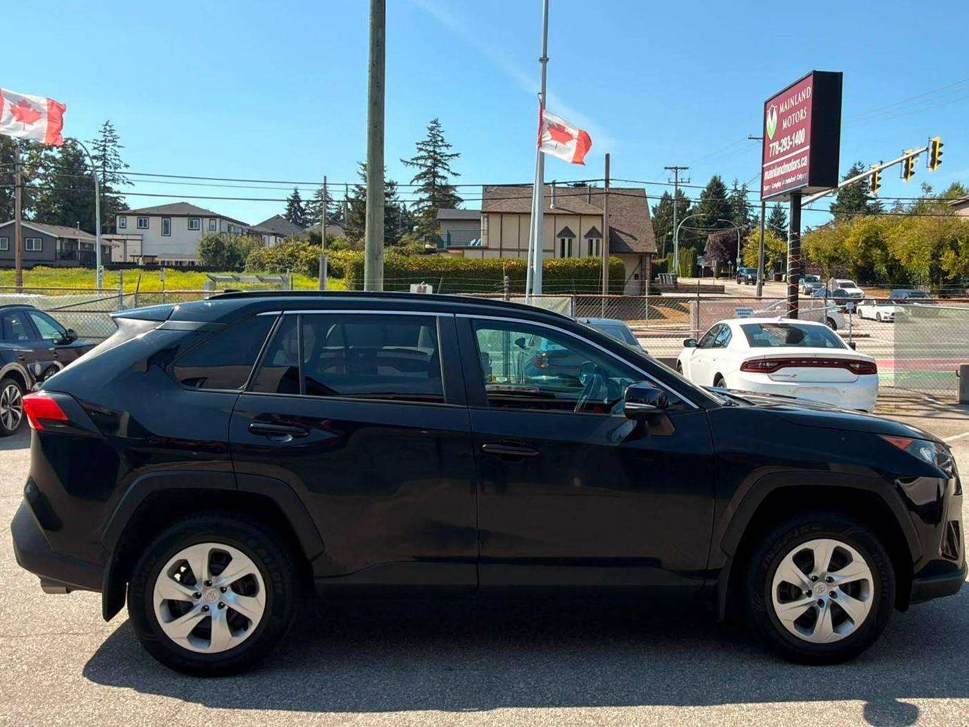 2021 Toyota RAV4 — view 4