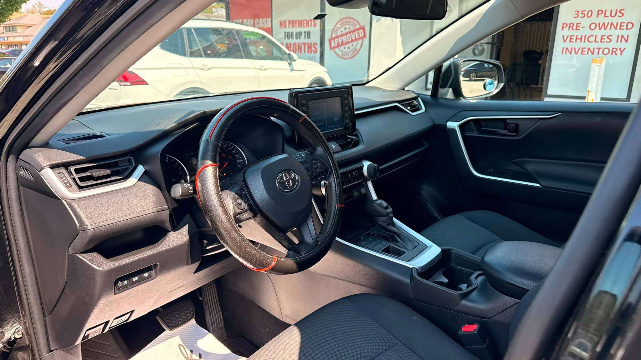 2021 Toyota RAV4 — view 13