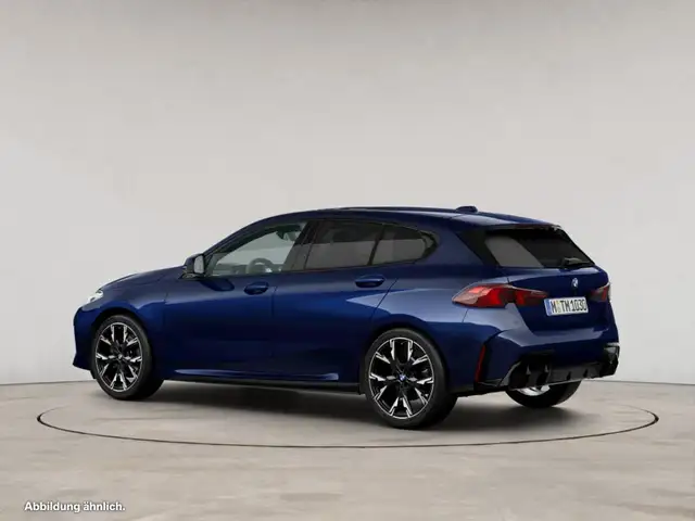BMW 1 Series view 6