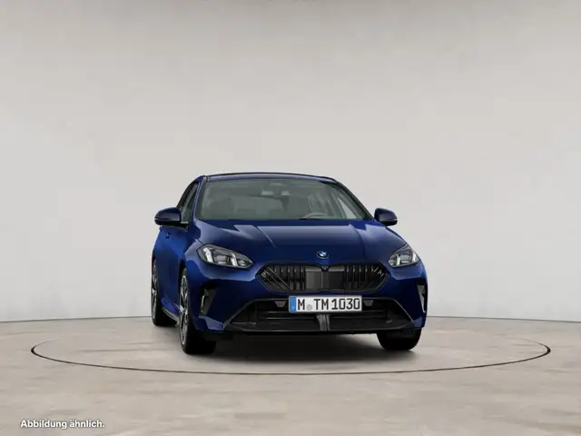 BMW 1 Series view 10