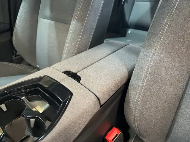 Renault Austral view 18
