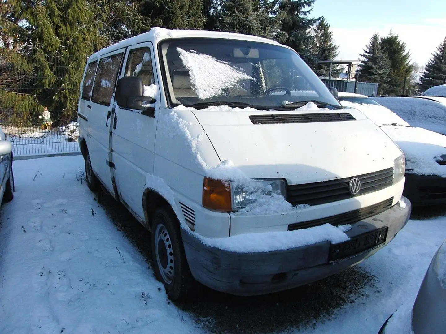 Volkswagen T4 2,4 D Weiß - 1