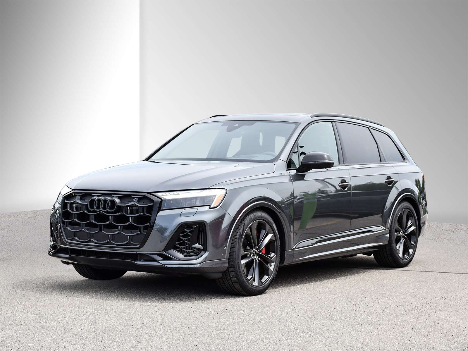 2026 Audi SQ7 Base
