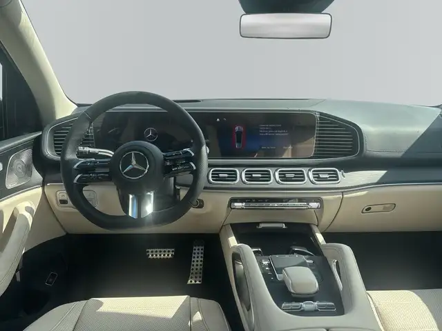 Mercedes-Benz GLS Class view 7