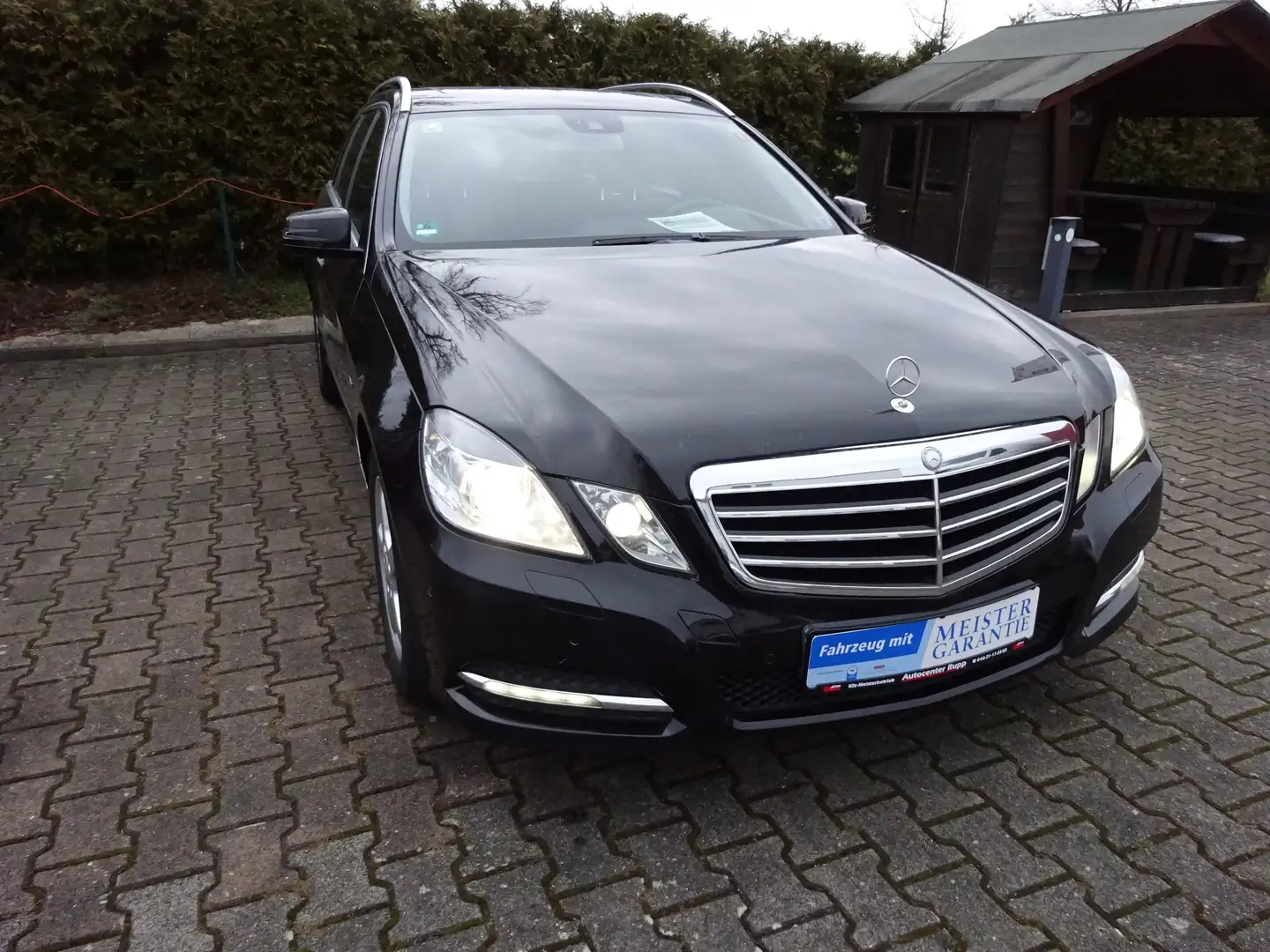 Mercedes-Benz E 220 E 220 CDI BlueEfficiency Чёрный - 1