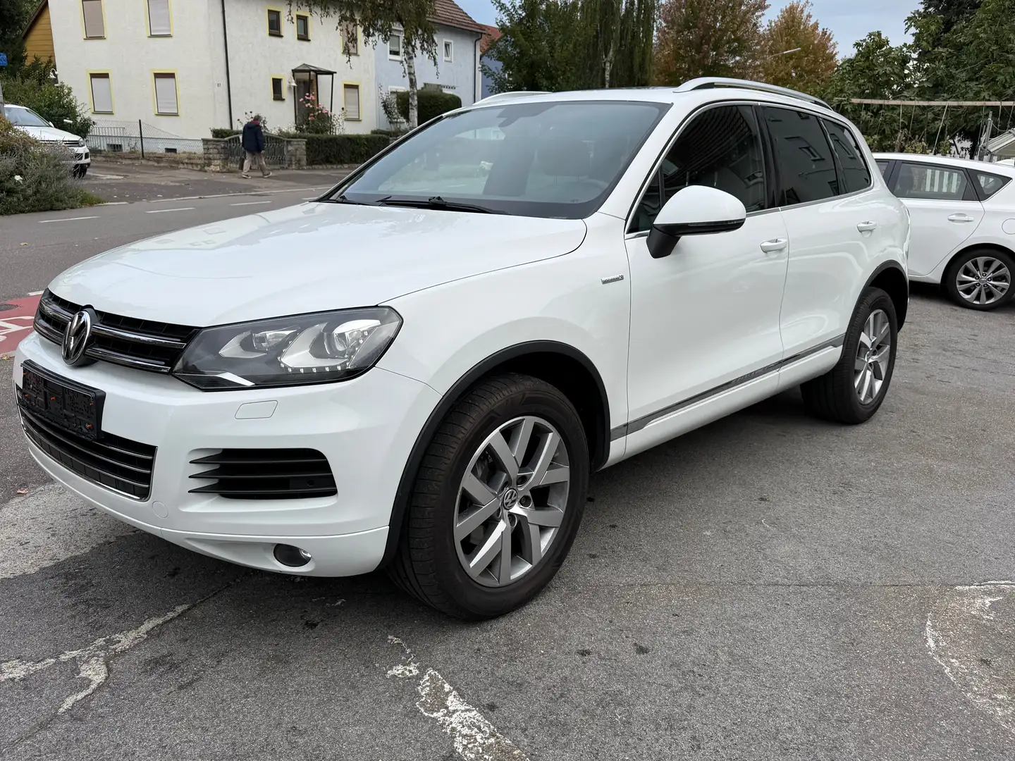 Volkswagen Touareg V6 TDI Edition X/Standheizung/Leder/Panoda/20-Zoll Weiß - 2