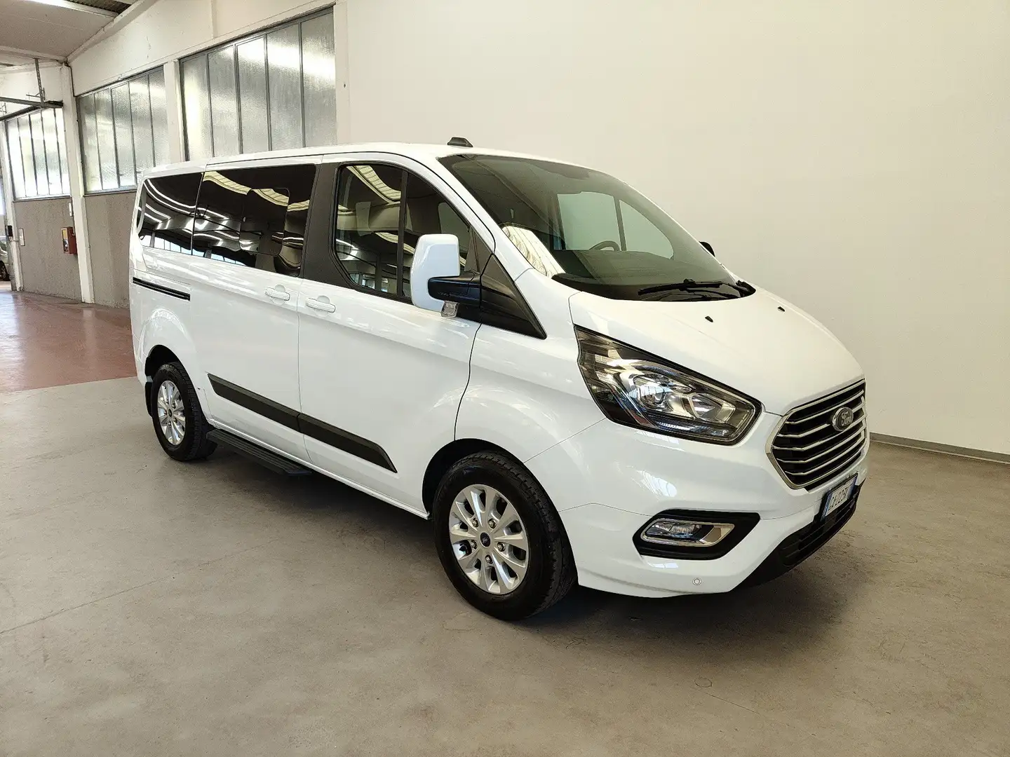 Ford Tourneo Custom 320 2.0 TDCi 130CV MHEV PC Cruise Sensori 8 Posti Blanc - 2