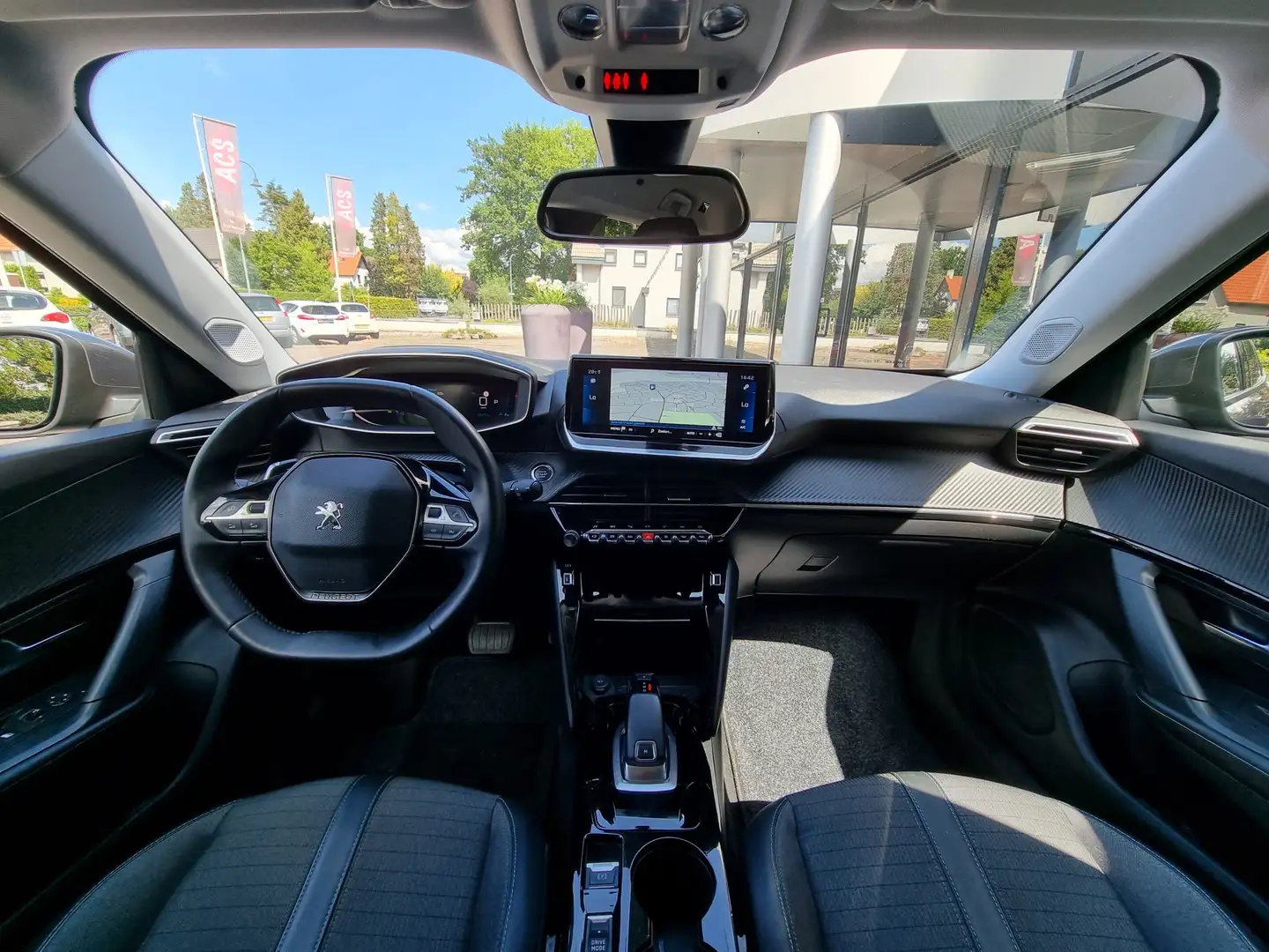 Peugeot 2008 1.2 PureTech Allure Pack | Carplay | Automaat Szürke - 2