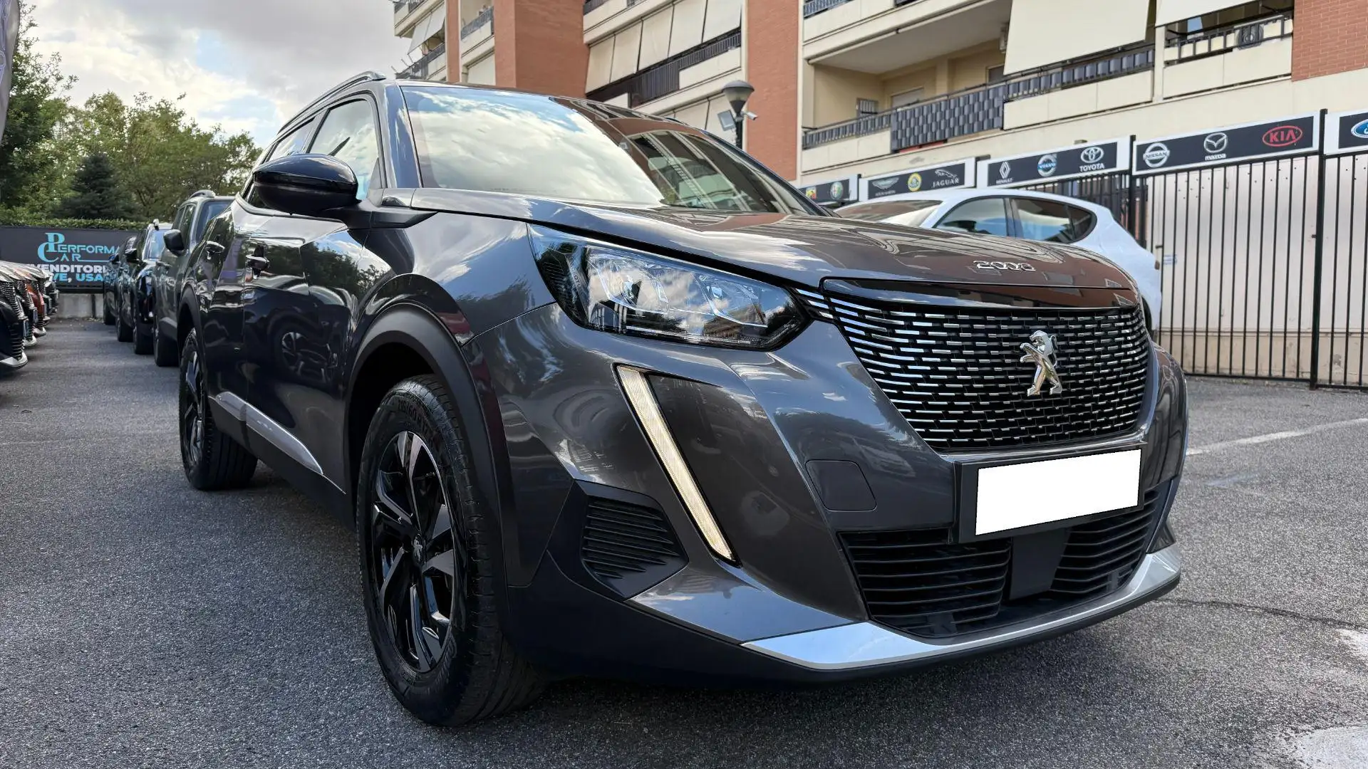 Peugeot 2008 1.2PURETECH 130CV S&S ALLURE*CL17*FULL LED* Gris - 2