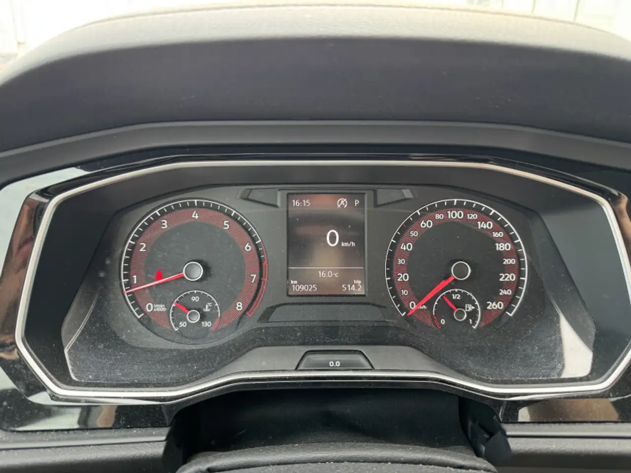 Volkswagen Jetta снимка Volkswagen Jetta