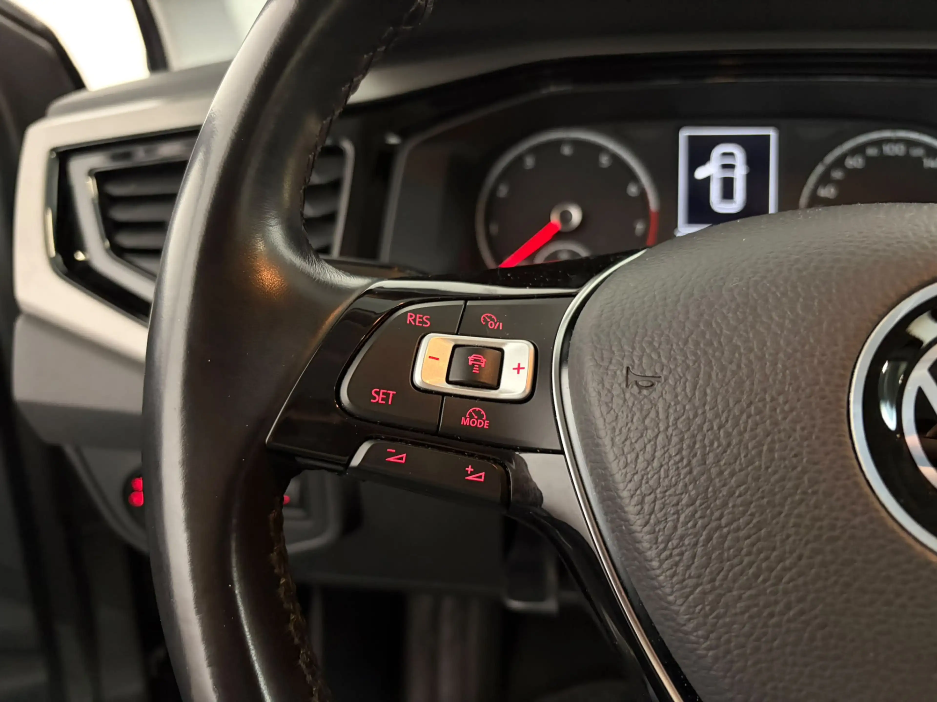 Volkswagen Polo 1.0 TSI Comfortline. Automaat! — photo 10
