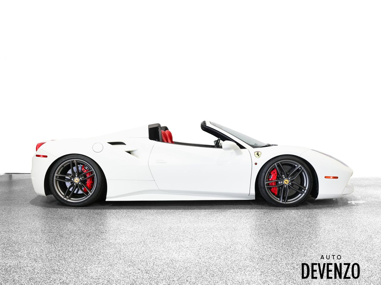 2018 Ferrari 488 Spider Bianco Avus / Rosso Ferrari Suspension — снимка 1