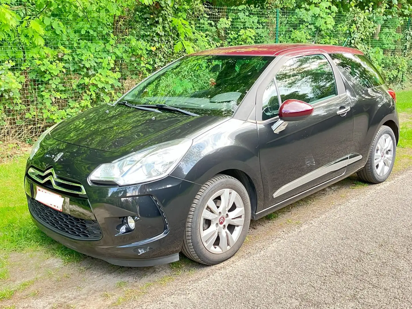 Citroen DS3 DS3 HDi 90 FAP SoChic Noir - 1