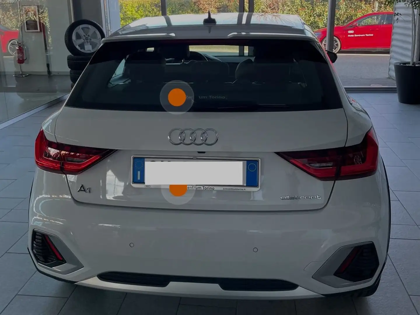 Audi A1 A1 2022 allstreet 1.0 tfsi Admired 110cv s tronic Bianco - 2