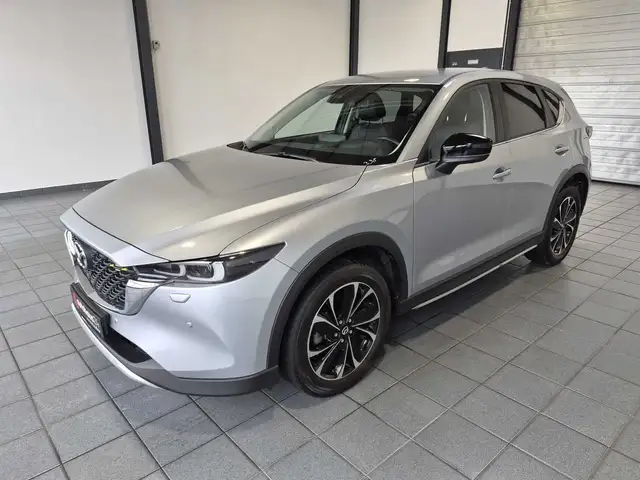 Mazda CX-5 view 3