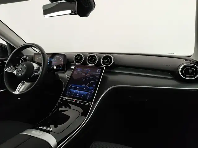 Mercedes-Benz C view 12